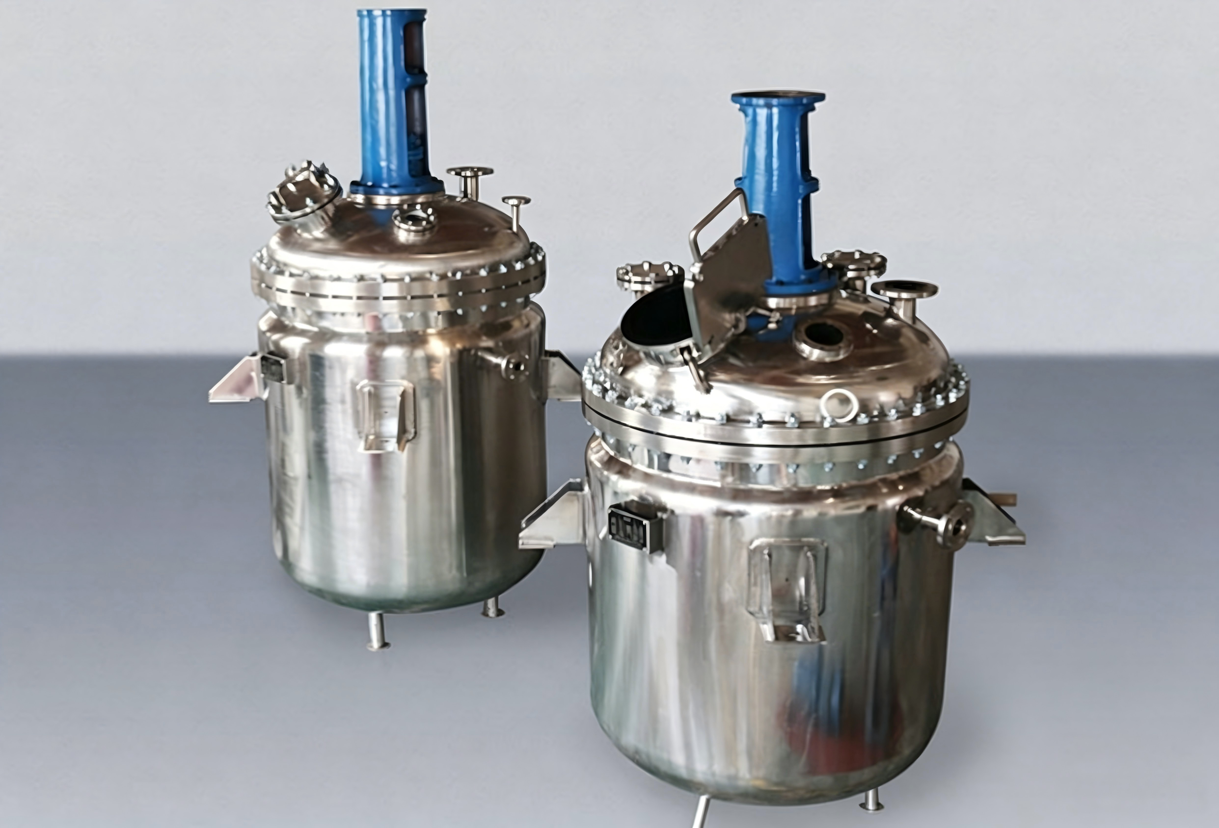 Sprayed Fluorine Lined Reactor